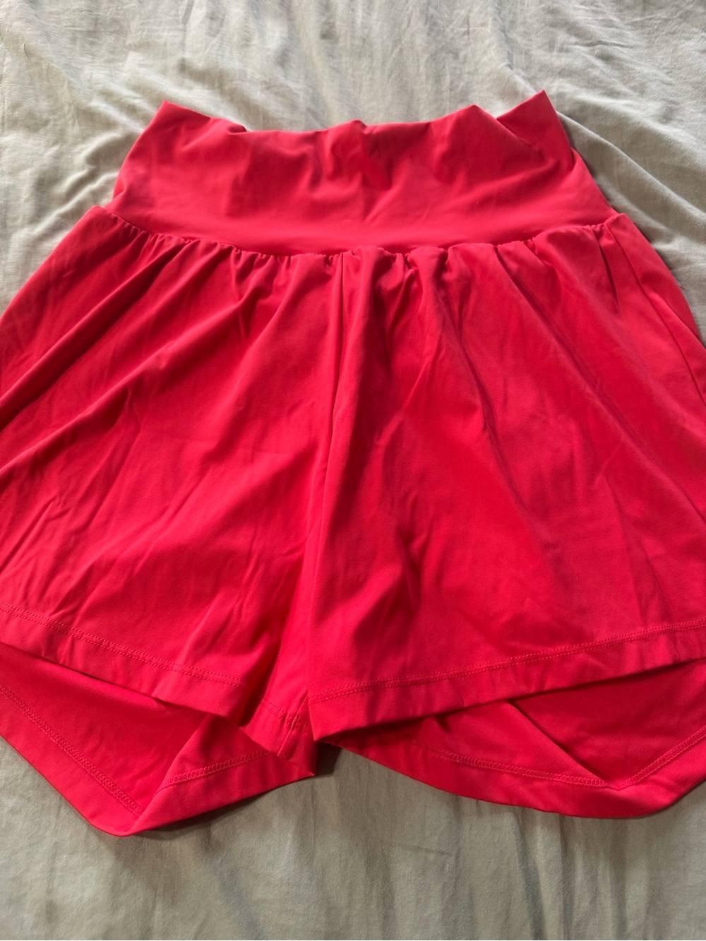 HALARA High-Waist Skort Shorts in Vibrant Red